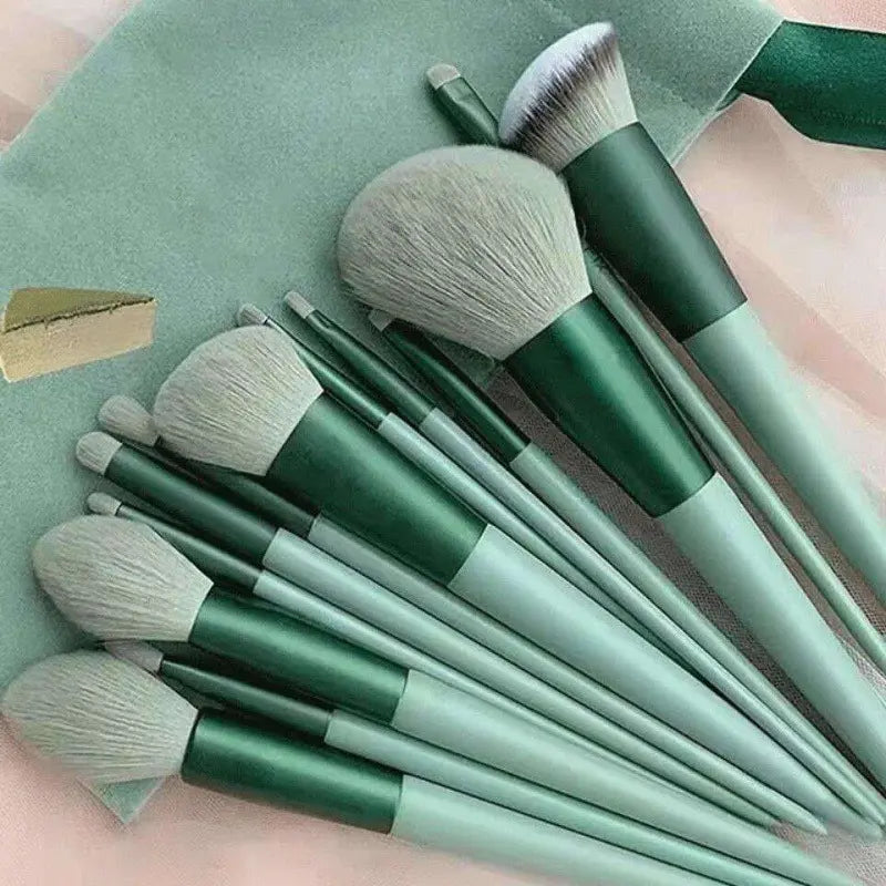 Makeup Brush Set 13PCS – Soft Fluffy Brushes for Eyeshadow, Powder & Blending